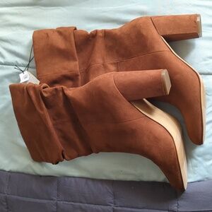 Banna Republic Suede Boots